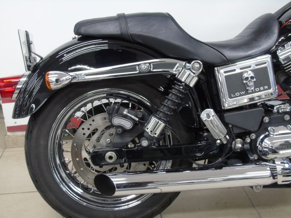 HARLEY-DAVIDSON DYNA LOW RIDER 1690 ABS 4