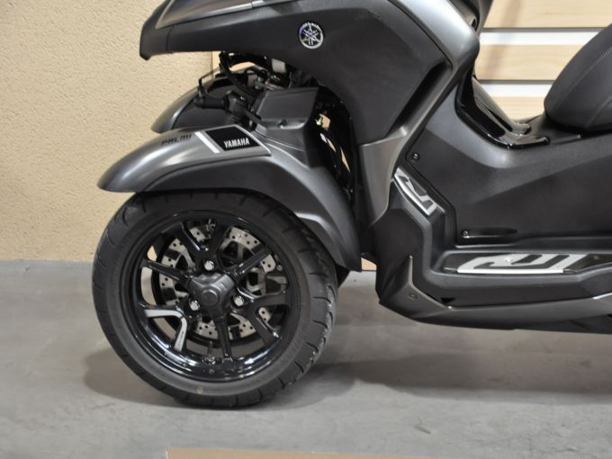YAMAHA TRICITY 300 4