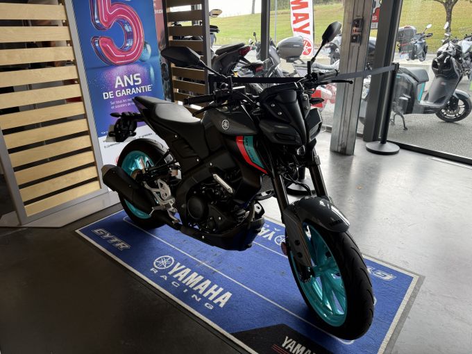 YAMAHA MT-125 ABS 4