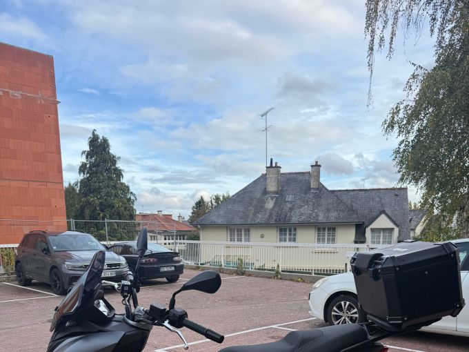 APRILIA SR GT 125 SPORT 4