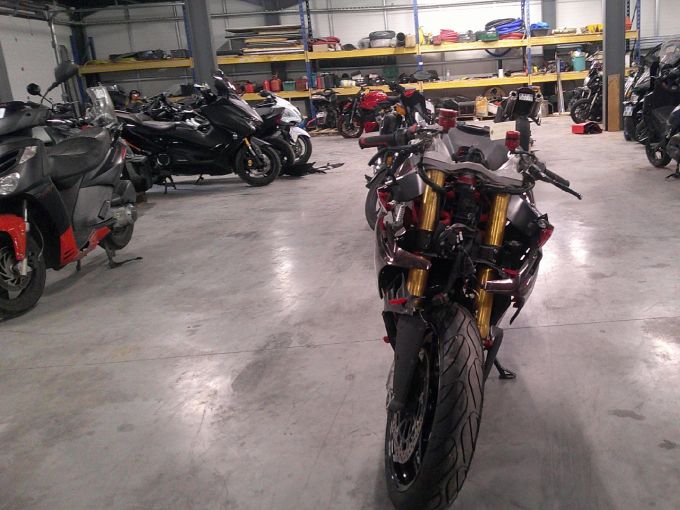 DUCATI 939 SS 4