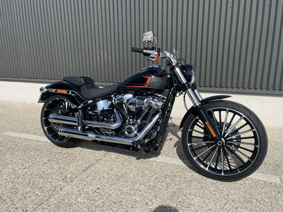 HARLEY-DAVIDSON SOFTAIL BREAKOUT 1923 4