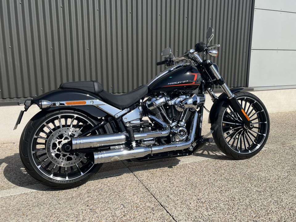 HARLEY-DAVIDSON SOFTAIL BREAKOUT 1923 4