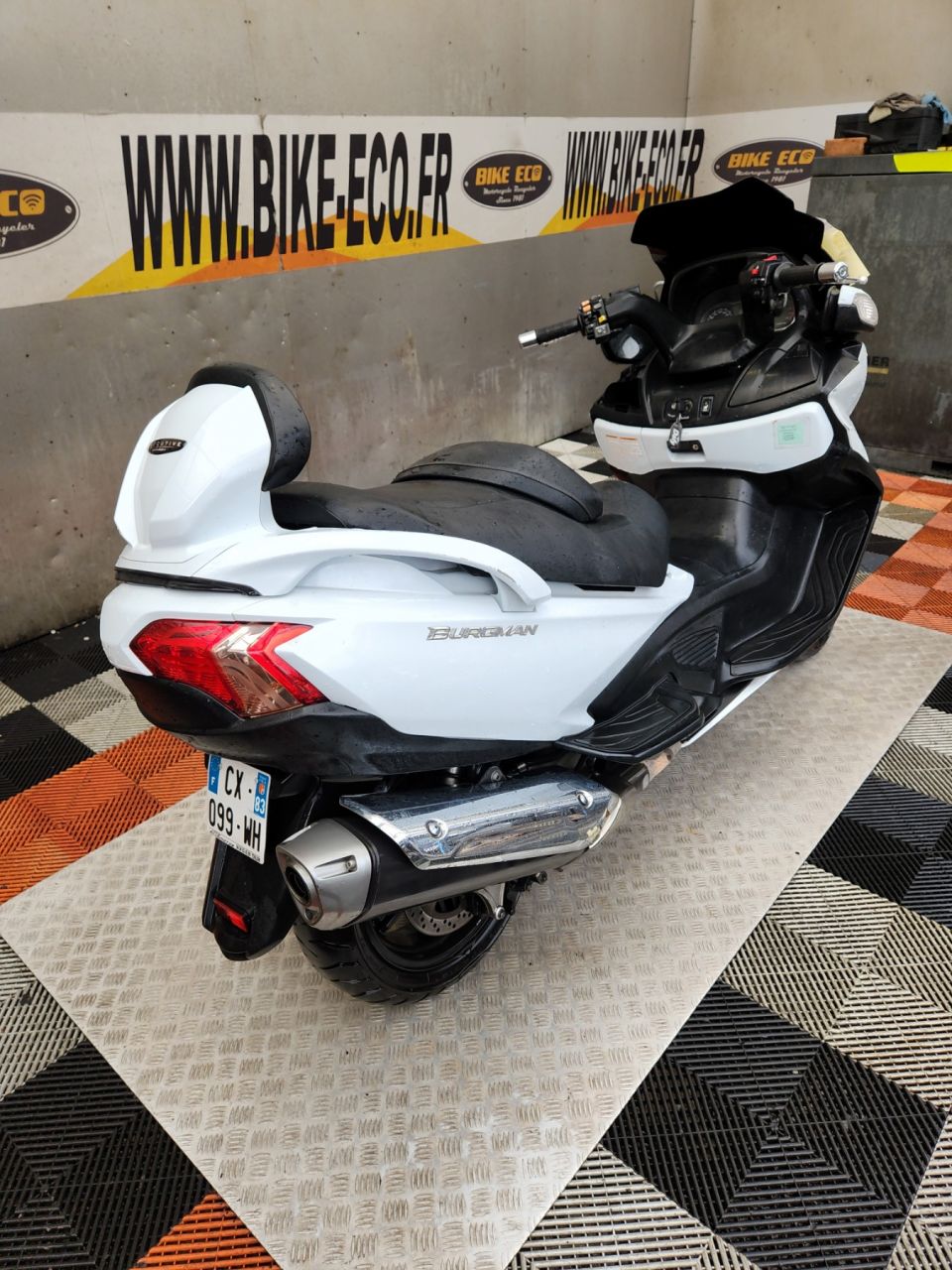 SUZUKI BURGMAN 650 4