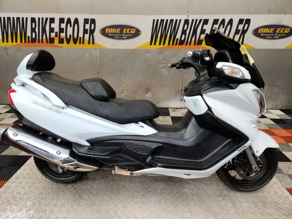 SUZUKI BURGMAN 650 4