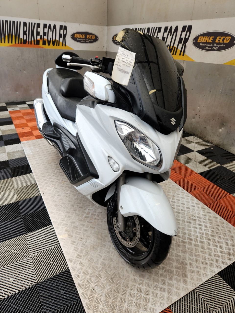 SUZUKI BURGMAN 650 4