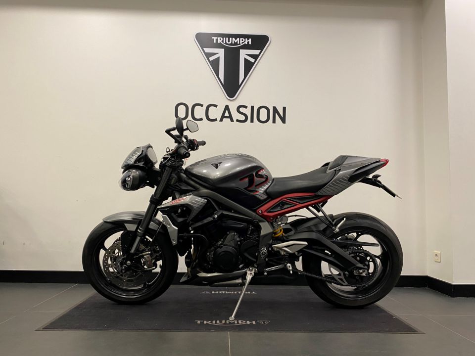 TRIUMPH STREET TRIPLE 765 RS 4